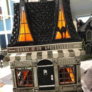 Bath and Body Works haunted house